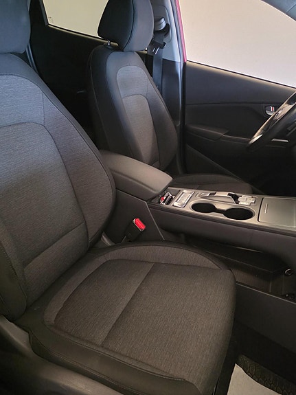 Hyundai Kona 22 of 30