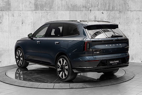 Volvo EX90 5 of 28