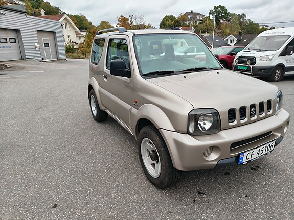 Suzuki Jimny 2 of 15
