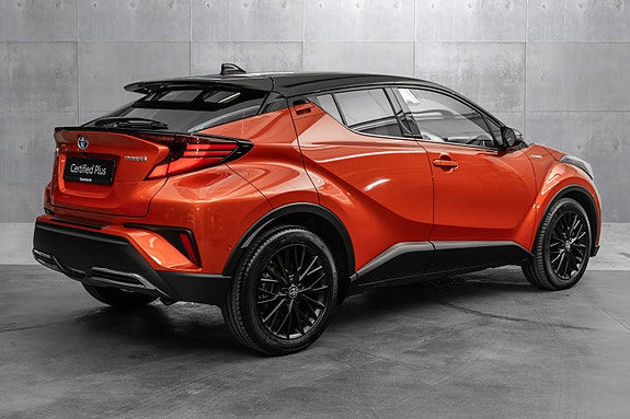 Toyota C-HR 5 of 23