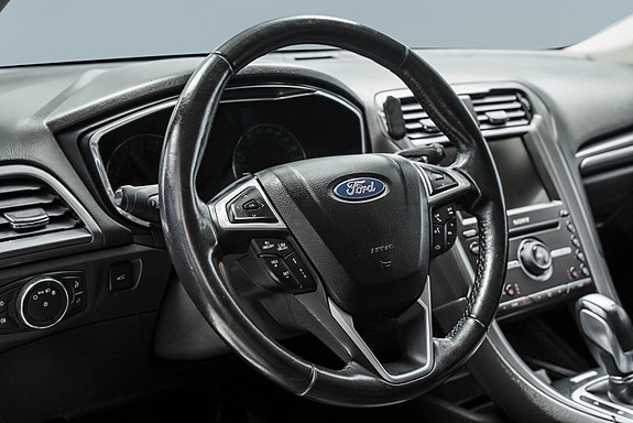 Ford Mondeo 15 of 30