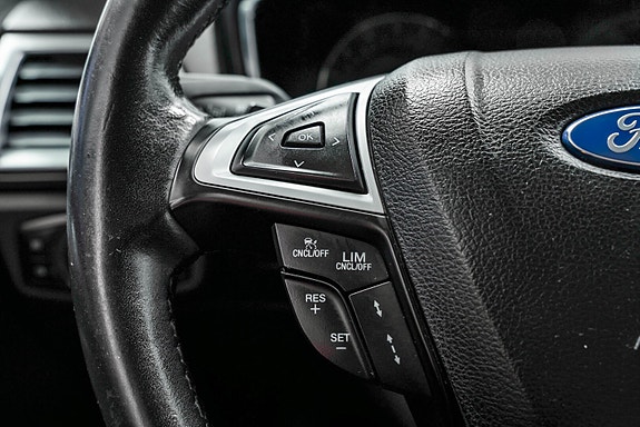 Ford Mondeo 21 of 30