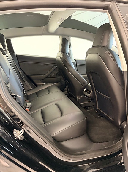 Tesla Model 3 15 of 30
