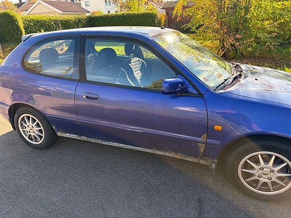 Toyota Corolla 2 of 17