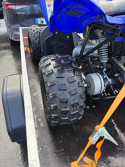 Yamaha YFM90R 2 of 8