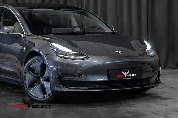 Tesla Model 3 2 of 30