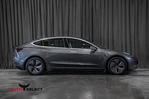 Tesla Model 3 12 of 30