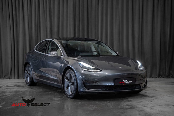 Tesla Model 3 4 of 30