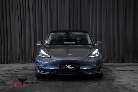 Tesla Model 3 5 of 30