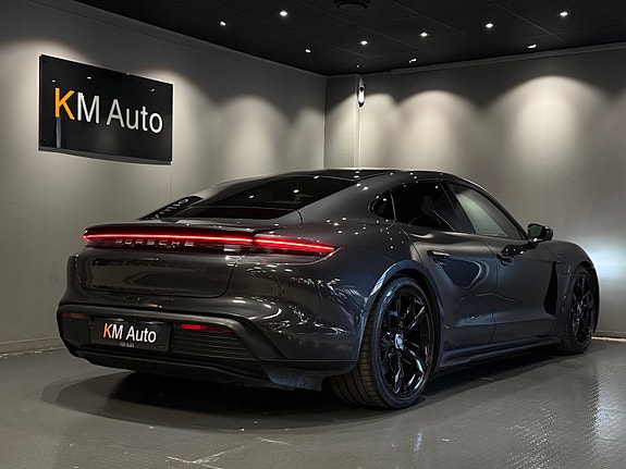Porsche Taycan 4S 6 of 30