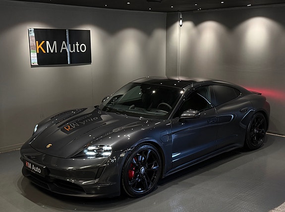 Porsche Taycan 4S 2 of 30