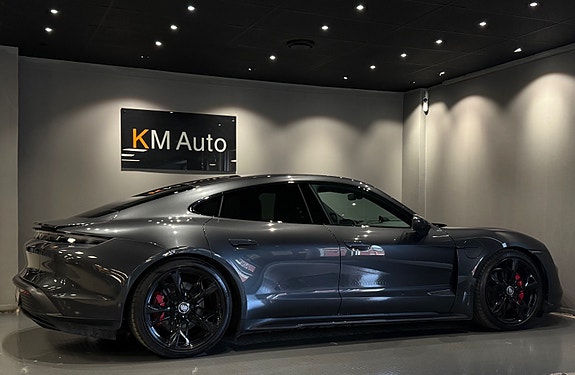 Porsche Taycan 4S 8 of 30