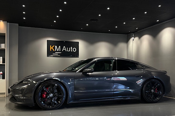 Porsche Taycan 4S 4 of 30