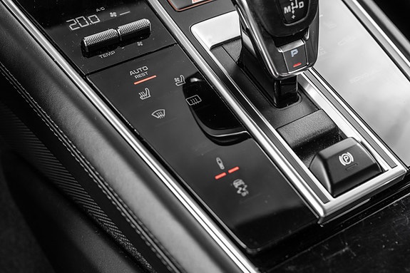 Porsche Panamera 4 21 of 30