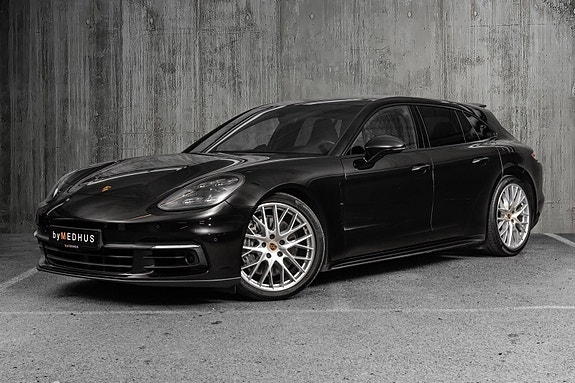 Porsche Panamera 4 12 of 30
