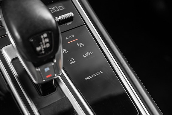 Porsche Panamera 4 22 of 30