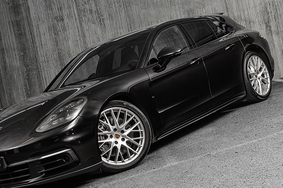 Porsche Panamera 4 11 of 30