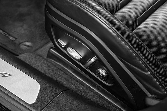 Porsche Panamera 4 23 of 30