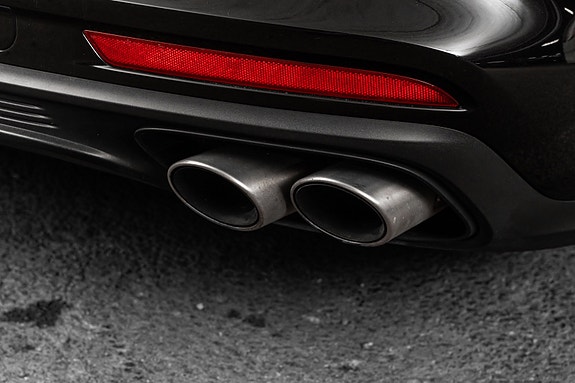 Porsche Panamera 4 4 of 30