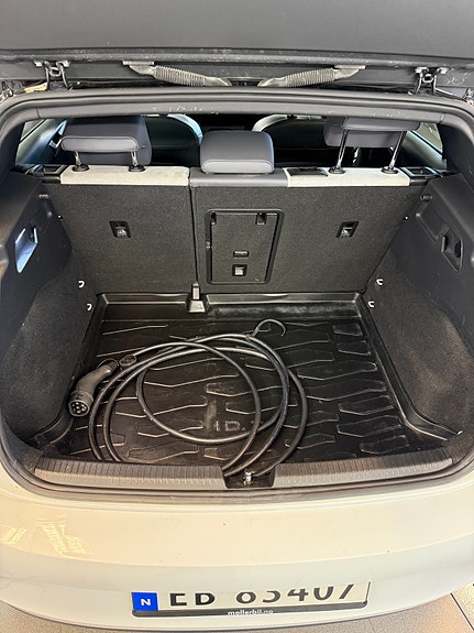 Volkswagen ID.3 4 of 8