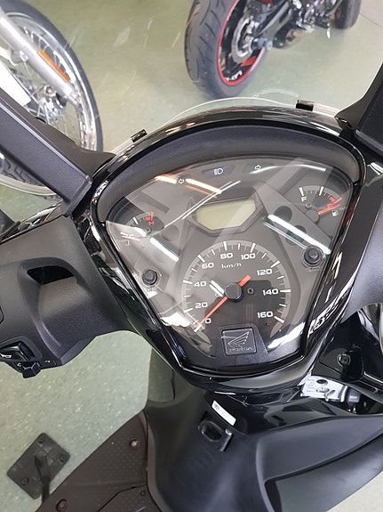 Honda SH 125 5 of 5