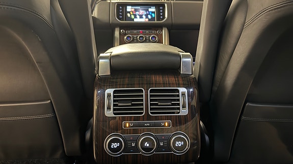 Land Rover Range Rover 14 of 30