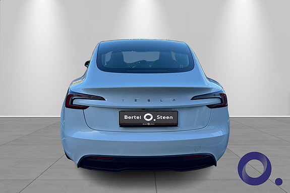 Tesla Model 3 6 of 19
