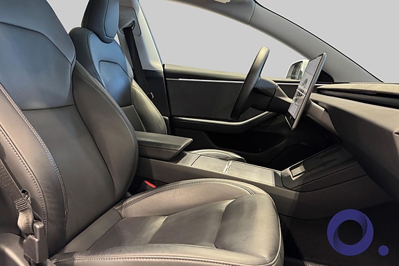 Tesla Model 3 10 of 19