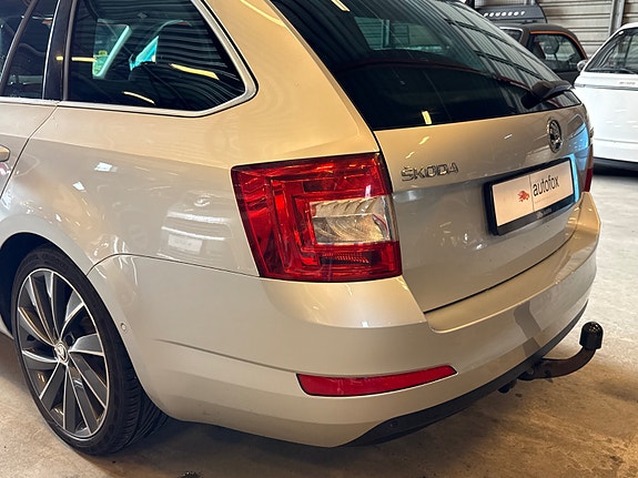 Skoda Octavia 11 of 30