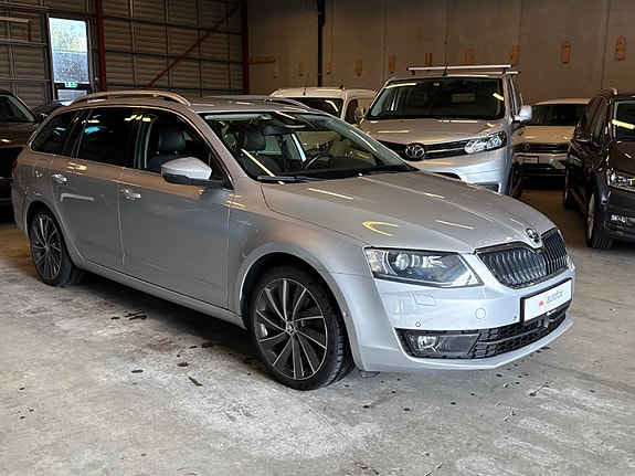 Skoda Octavia 6 of 30