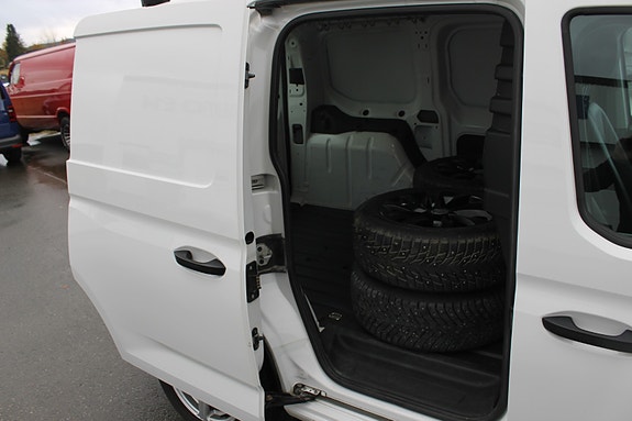 Volkswagen Caddy 8 of 11