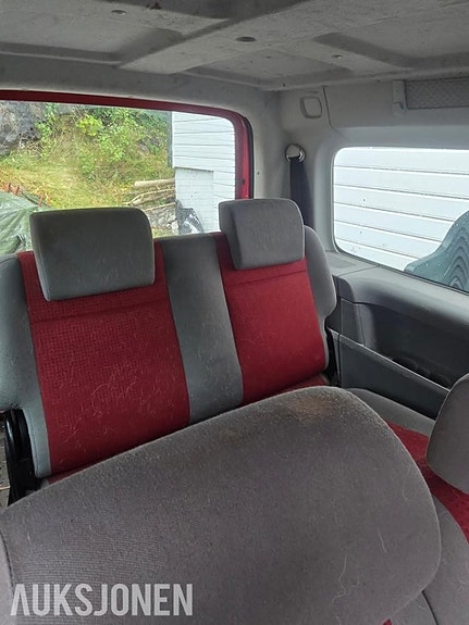 Volkswagen Caddy Maxi 15 of 27