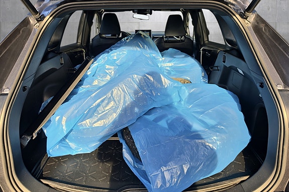 Toyota RAV4 18 of 25