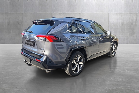 Toyota RAV4 5 of 25