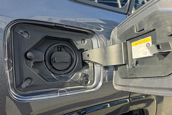 Toyota RAV4 9 of 25