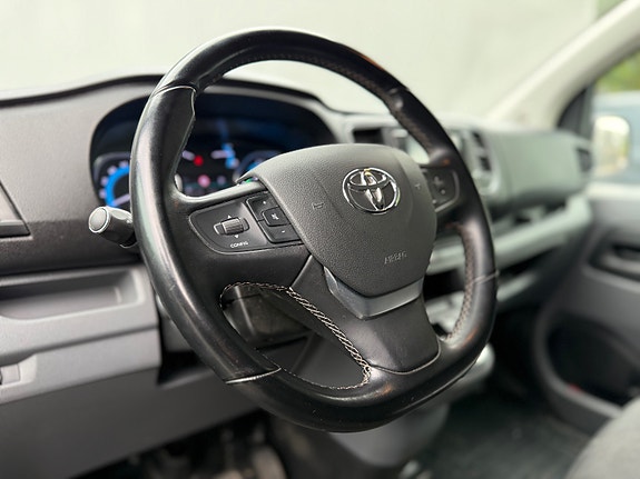 Toyota Proace 9 of 16
