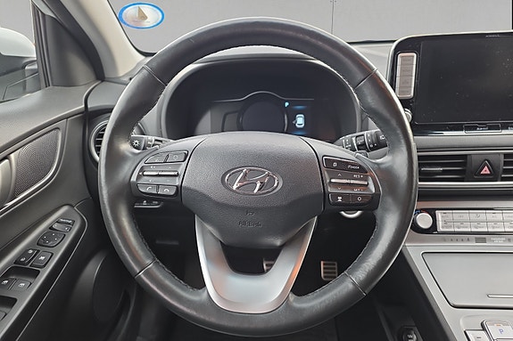 Hyundai Kona 12 of 23