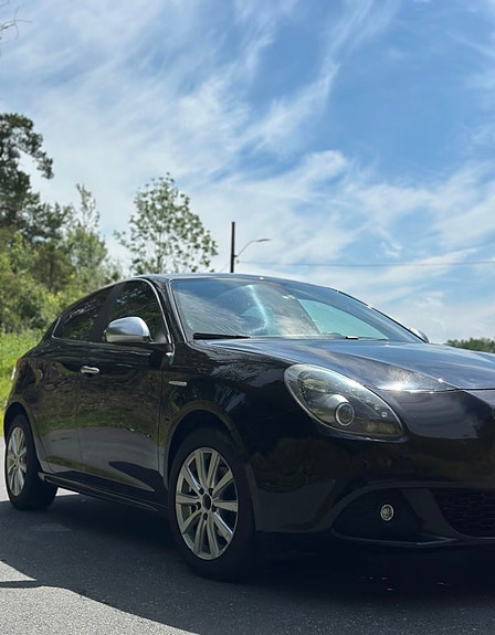 Alfa Romeo Giulietta 5 of 9