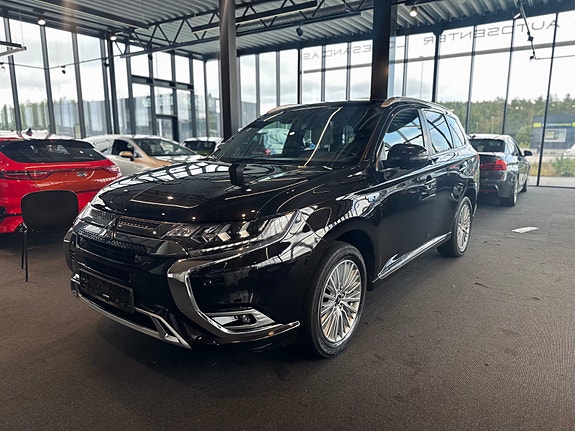 Mitsubishi Outlander 3 of 28