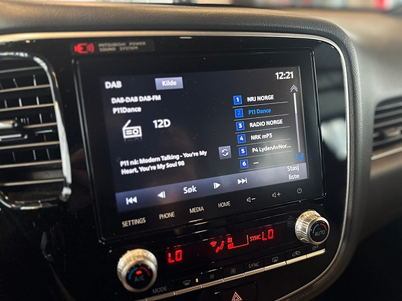 Mitsubishi Outlander 24 of 28