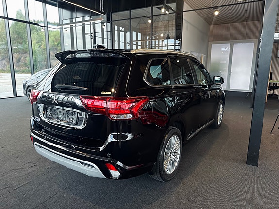 Mitsubishi Outlander 7 of 28