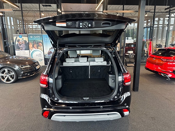 Mitsubishi Outlander 10 of 28