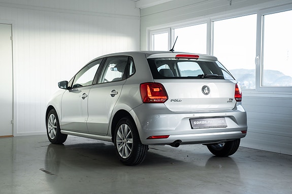 Volkswagen Polo 5 of 30