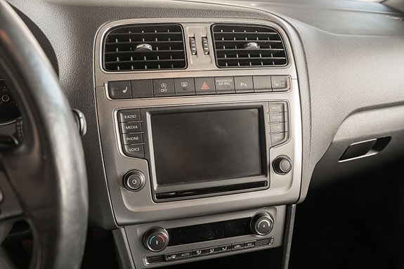Volkswagen Polo 27 of 30
