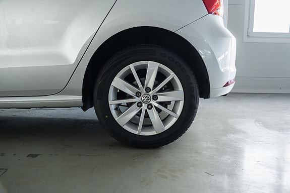 Volkswagen Polo 10 of 30