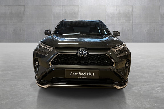Toyota RAV4 8 of 20