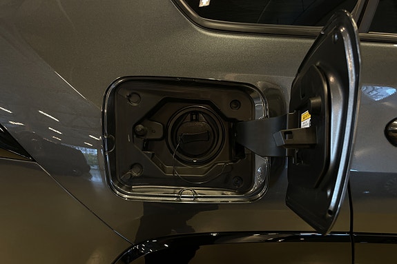 Toyota RAV4 17 of 20