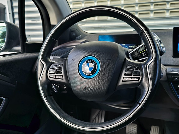 BMW i3 24 of 30