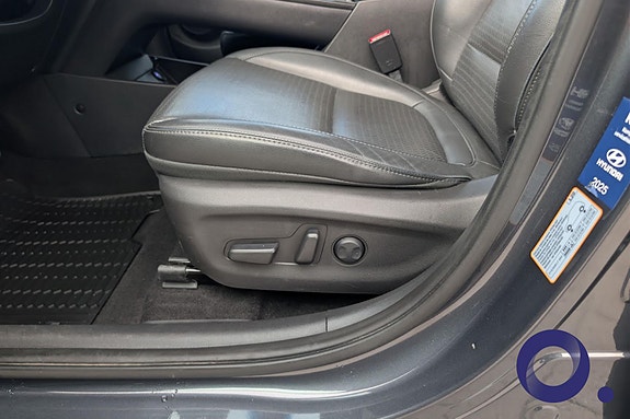 Hyundai Kona 11 of 23