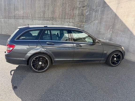 Mercedes-Benz C200 d 9 of 16